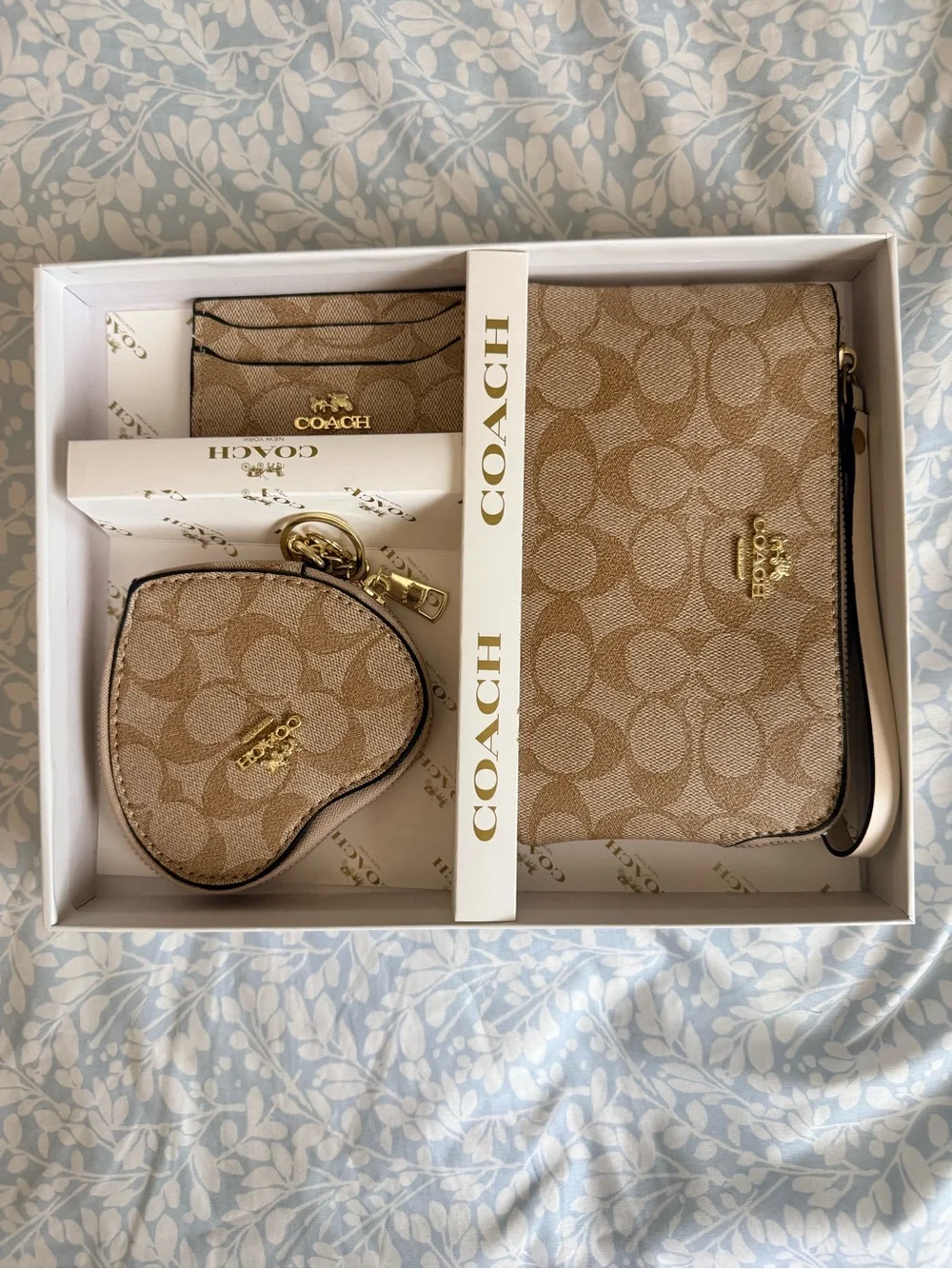 Coach Khaki/Chalk Signature Canvas Wristlet Set with Coin Pouch